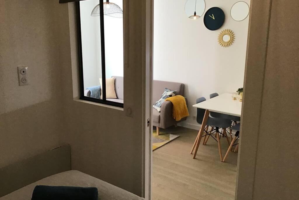 Appartement 2 Chambres Refait A Neuf, Climatise, A 2 Min De La Mer Nice Exterior photo